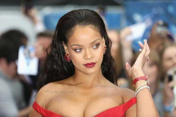 Forbes-2022-List Forbes-Billionaire-List-2022 Rihanna-12900-crore