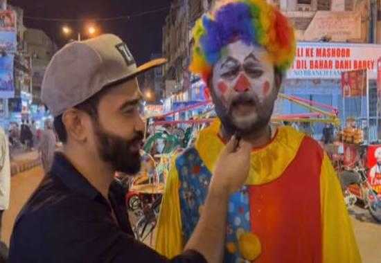 Karachi-Joker-Viral-Video Karachi-Clown-Viral-Video Viral-Video-Karachi-Joker