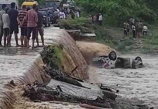 Car-accident Ramnagar Tourist
