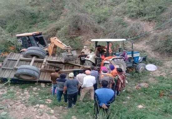 hoshiarpur-trolley-accident baisakhi-pilgrims-accident 5-dead-in-hoshiarpur